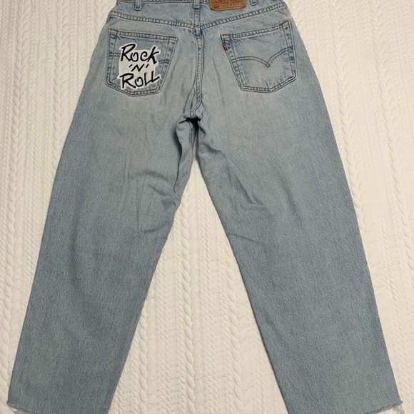 custom Levi’s 560 loose fit tapered leg cropped, distressed hem - Picture 2 of 11